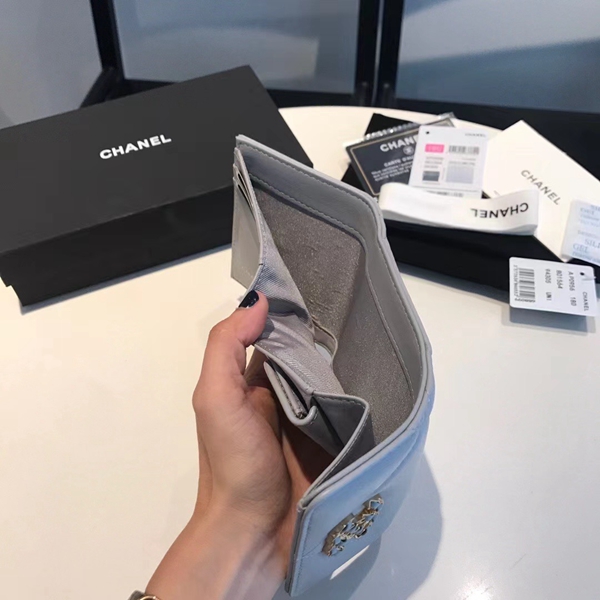 シャネル財布全体デザイン